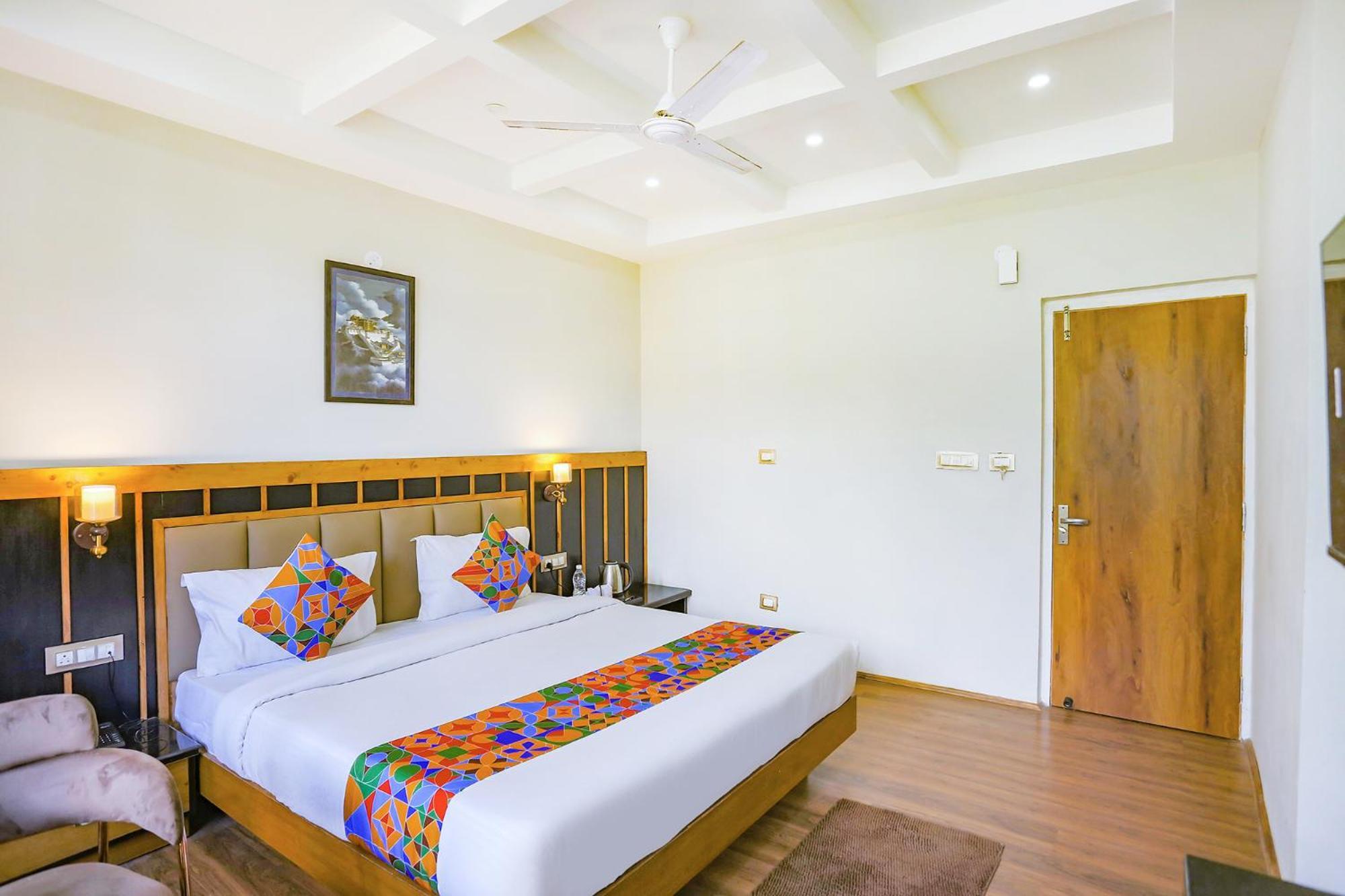 Fabhotel Outhills Manali  Exterior photo