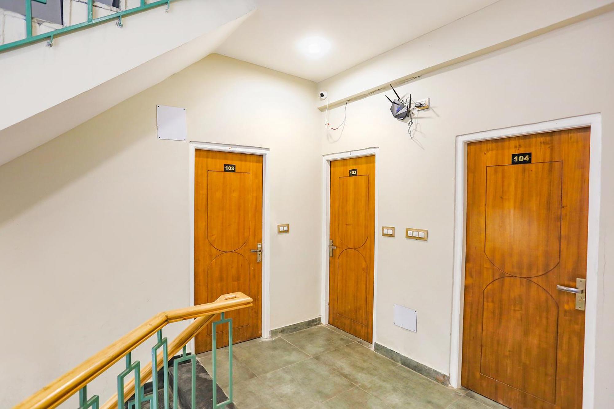 Fabhotel Outhills Manali  Exterior photo
